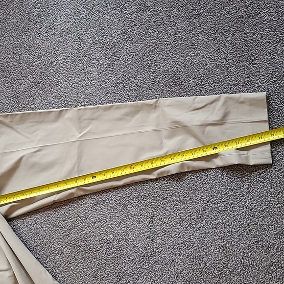 New with tags Brooks Brothers pants.  Size 6 - Picture 6 of 10